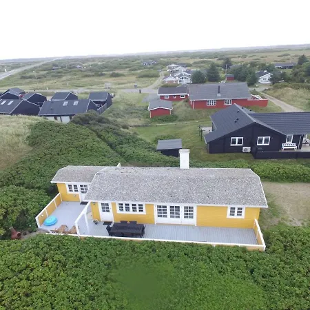 Kristiarn - 325m From The Sea By Interhome Lakolk