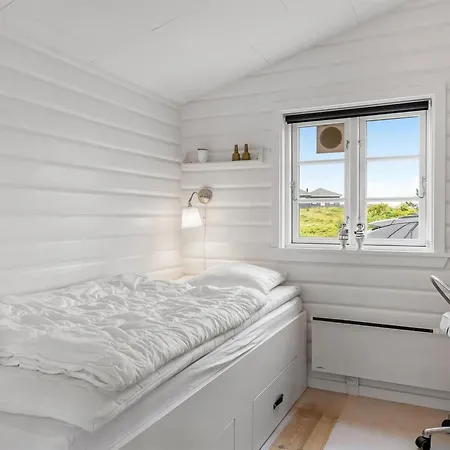 Kristiarn - 325m From The Sea By Interhome 펜션 Lakolk